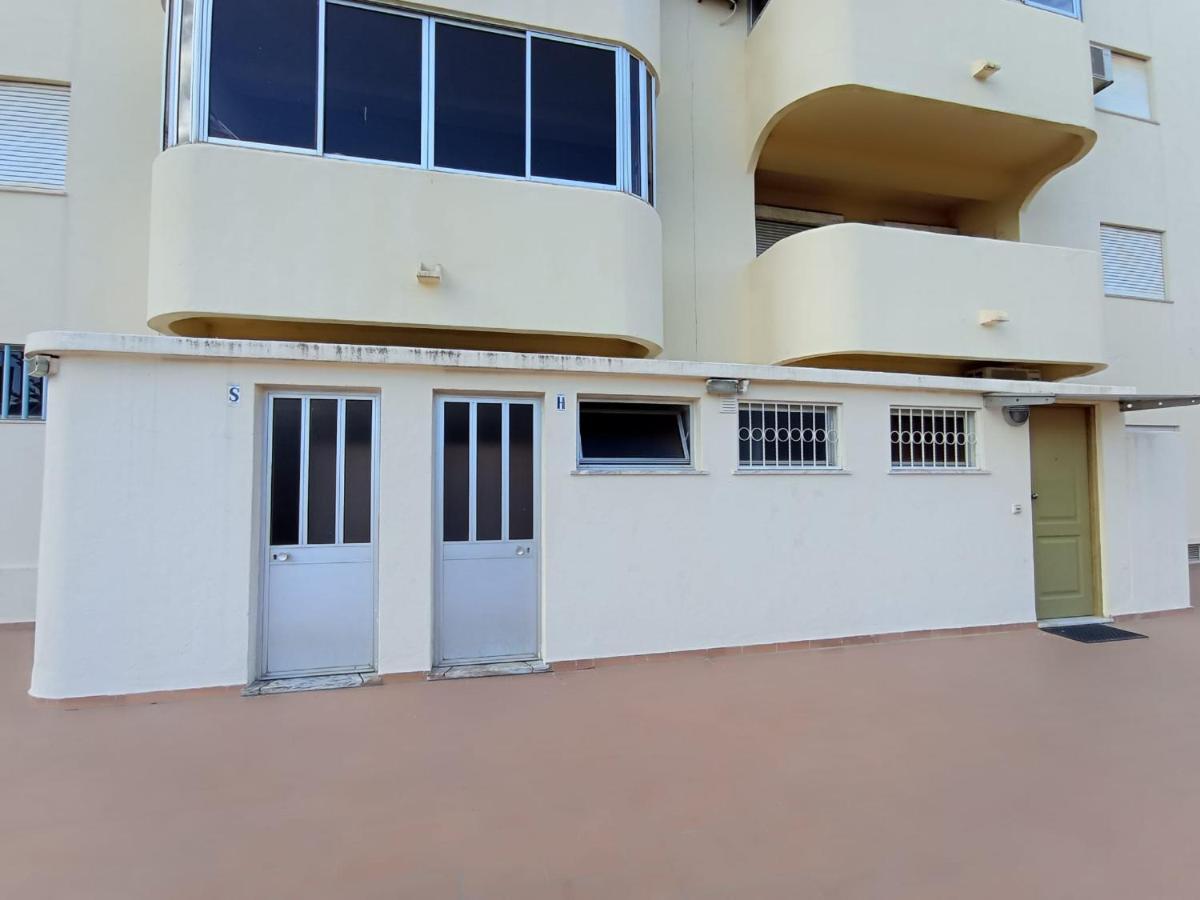 Love Shack Flat In Quarteira Center Екстер'єр фото