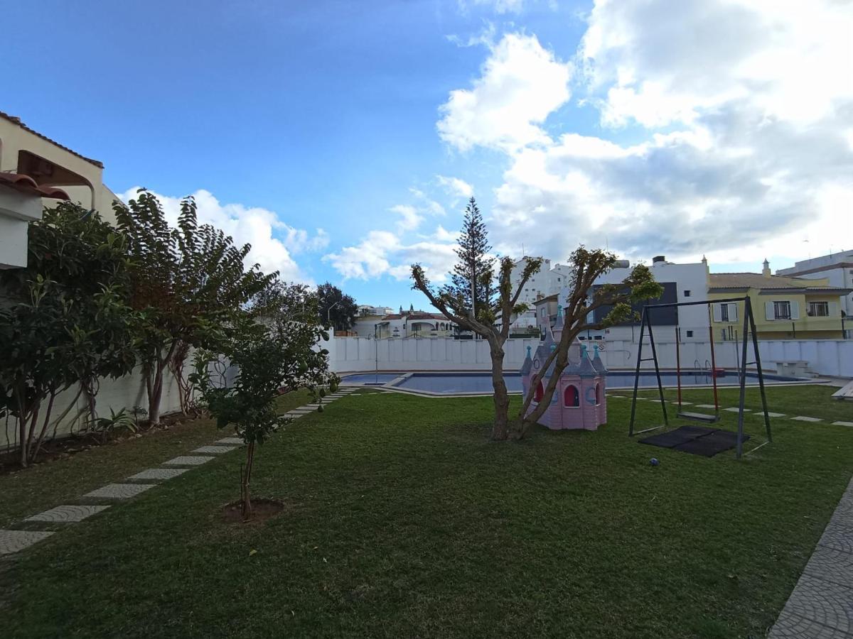 Love Shack Flat In Quarteira Center Екстер'єр фото